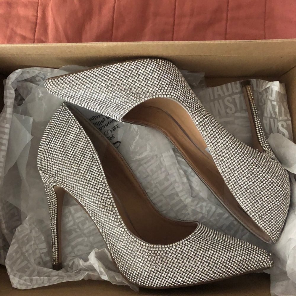 Daisie Crystal Jeweled Pointed Toe Pumps